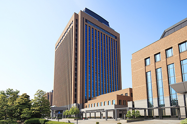 石川県庁行政庁舎