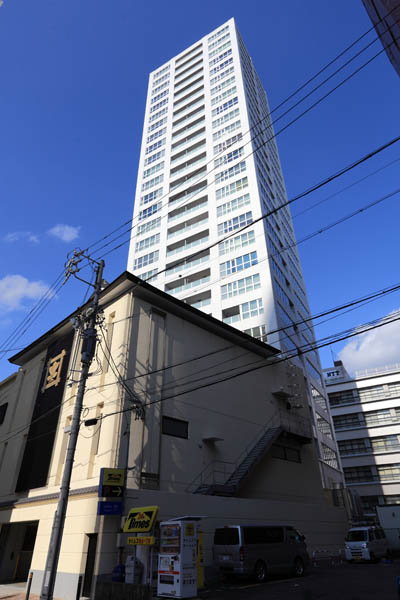 アルバックスタワー金山駅前