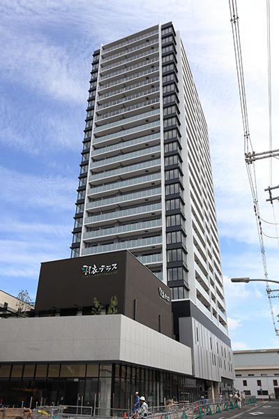 ブランズタワー羽衣（羽衣駅前地区第一種市街地再開発事業）