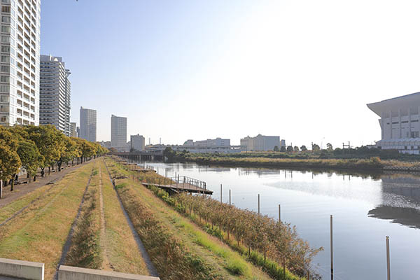 ミュージックテラス（Kアリーナ横浜、ヒルトン横浜、Kタワー横浜）