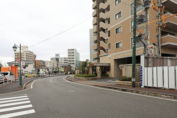 アパホテル＆リゾート〈新潟駅前大通〉／ザ・プレミア〈新潟駅 万代〉