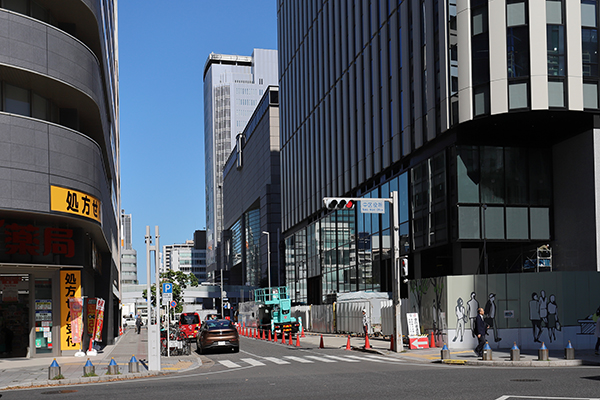 栄トリッドスクエア