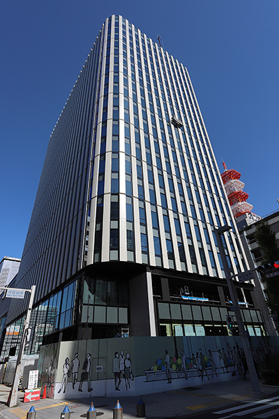 栄トリッドスクエア