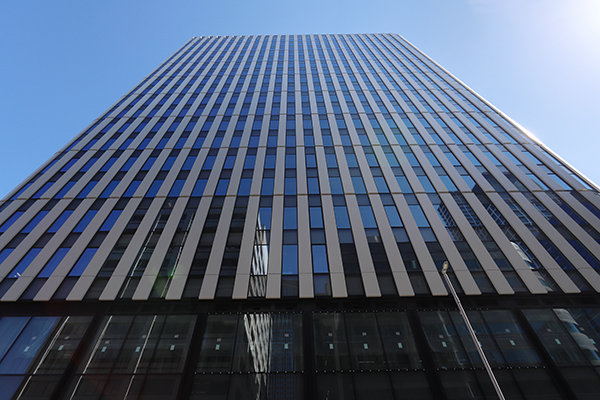 栄トリッドスクエア