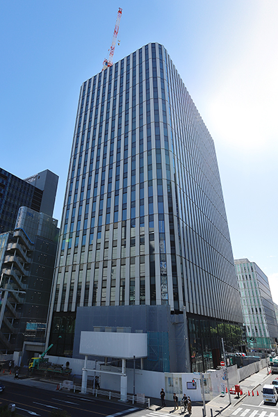 栄トリッドスクエア