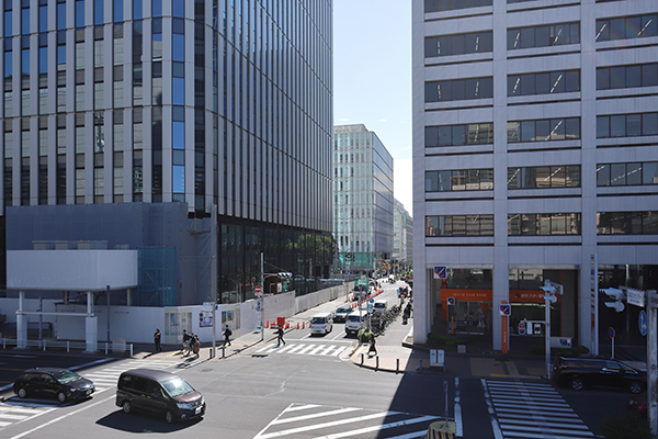 栄トリッドスクエア