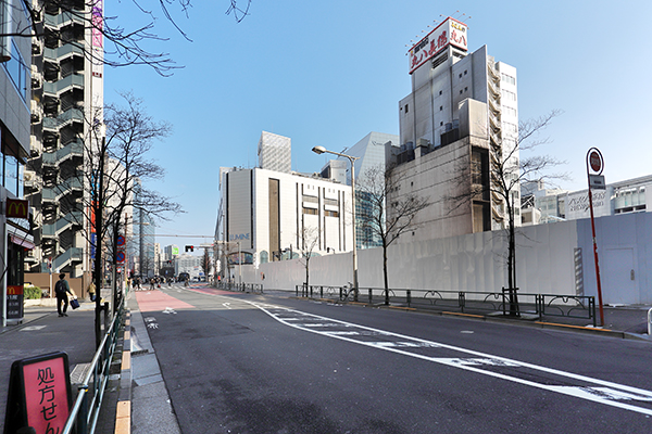 新宿駅西南口地区